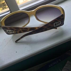 REAL DOLCE AND GABBANA SUNNIES